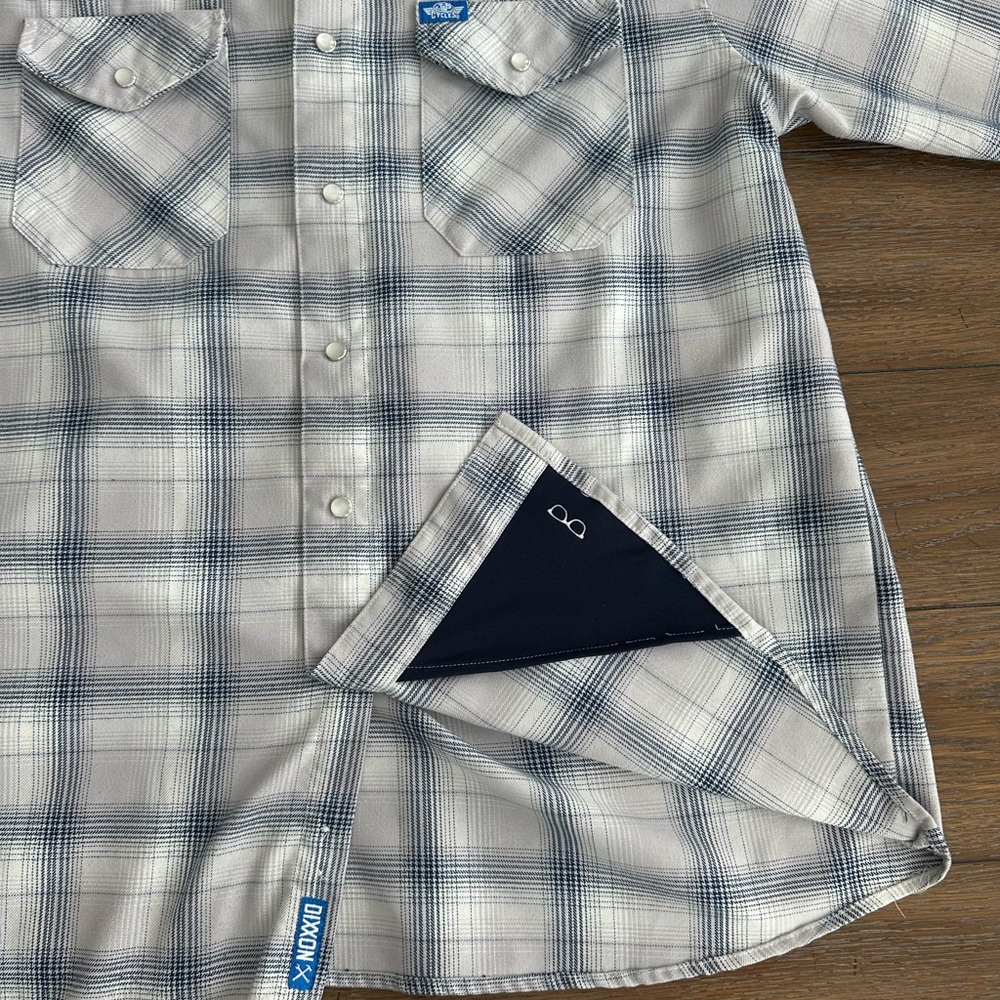 DIXXON Gray and Blue Plaid Button Down Shirt Size L Great Condition - Picture 6 of 6